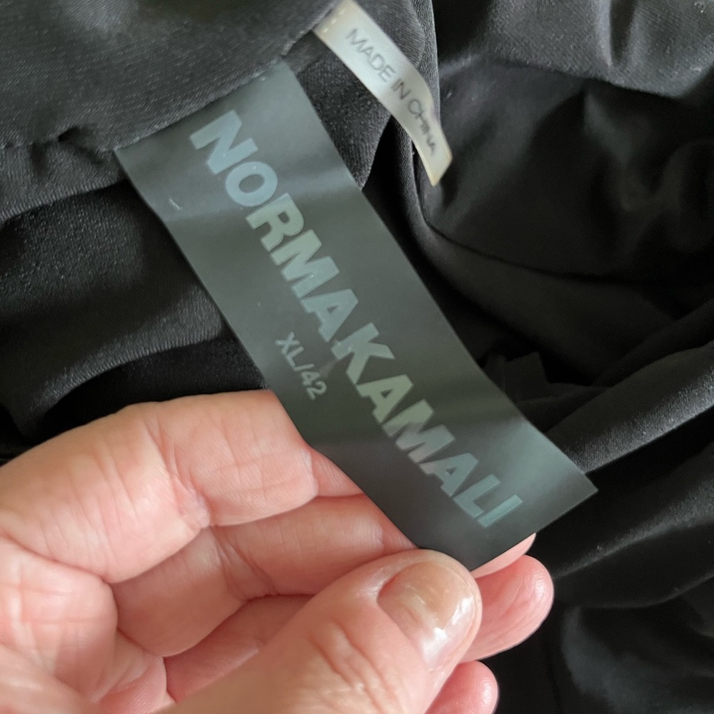 NWT Norma Kamali Black VNeck Longsleeve 1/4 Zip Top Size XL - Picture 7 of 12